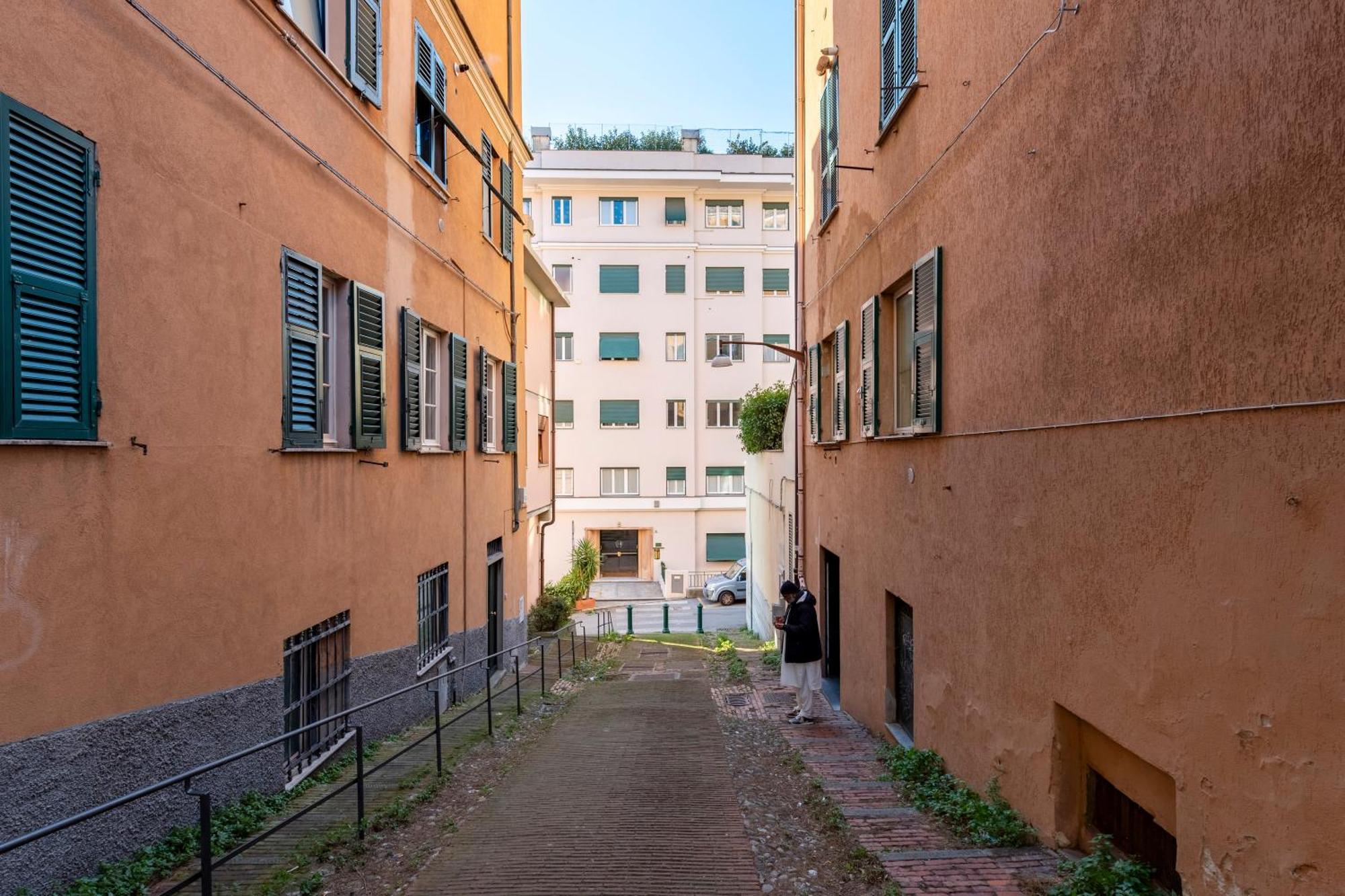 House Rondinella Center - Happy * Genua